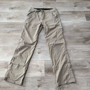 PrAna Stretch Zion Straight Cargo Pants Men 30x32 Beige Outdoor Technical *FLAW*